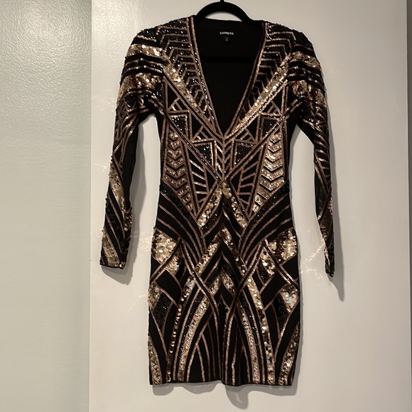 The best party dress - Picture 4 of 4